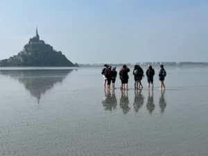 Les membres du cabinet Antarius Avocats à coté du Mont-ST-Michel